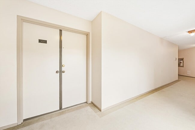 Foto del edificio - 1037 N Vista St