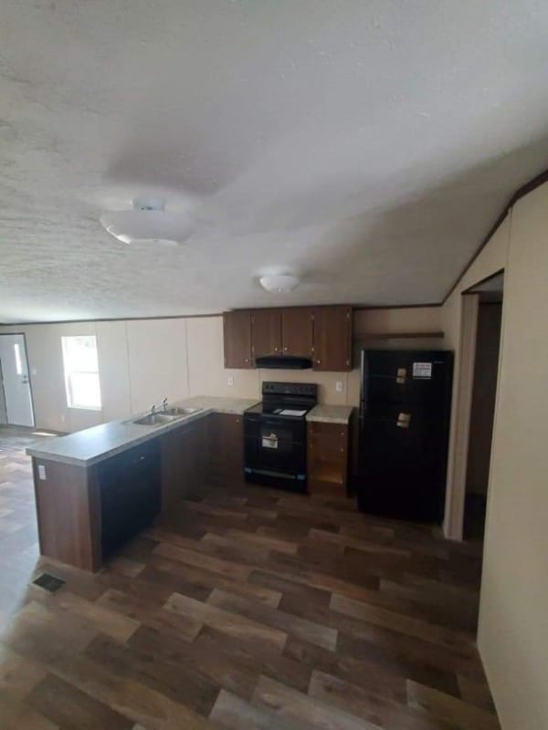 Building Photo - 58 Haney Park