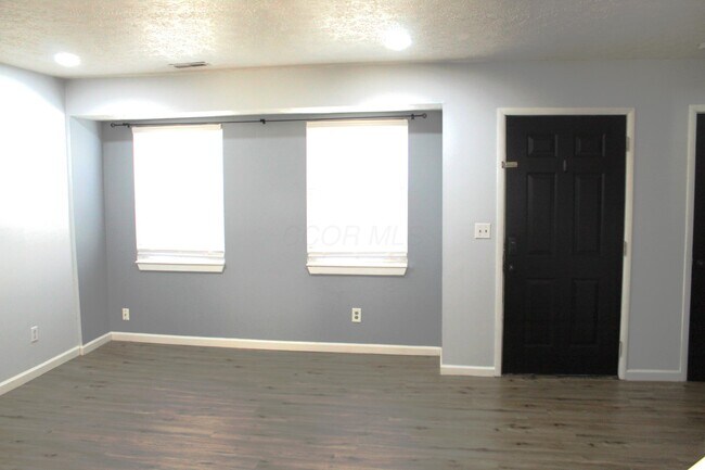 Building Photo - 1823 Worthington Run Dr