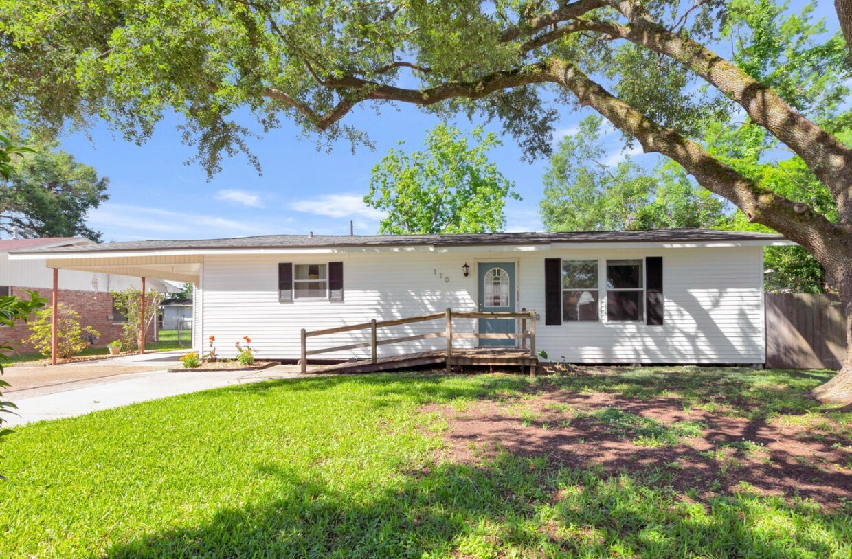 Primary Photo - 110 Lana Dr