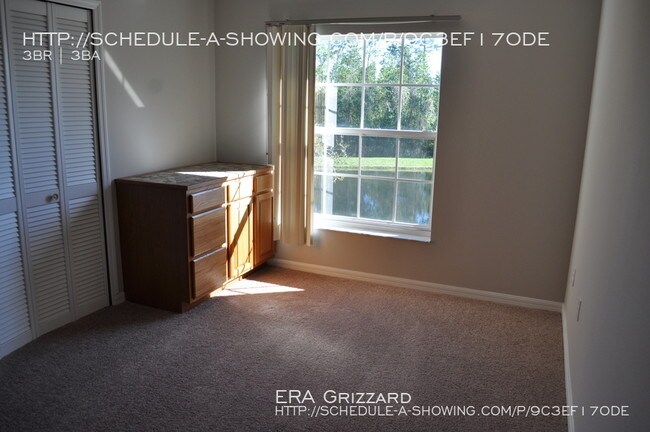 Building Photo - Perfect Location downtown Avalon Park!
