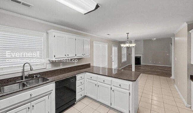 Foto del edificio - 2901 Old Well Ln