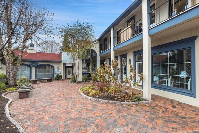 Foto del edificio - 225 Katonah Ave