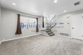 Building Photo - 1808 W Homestead Farms Ln