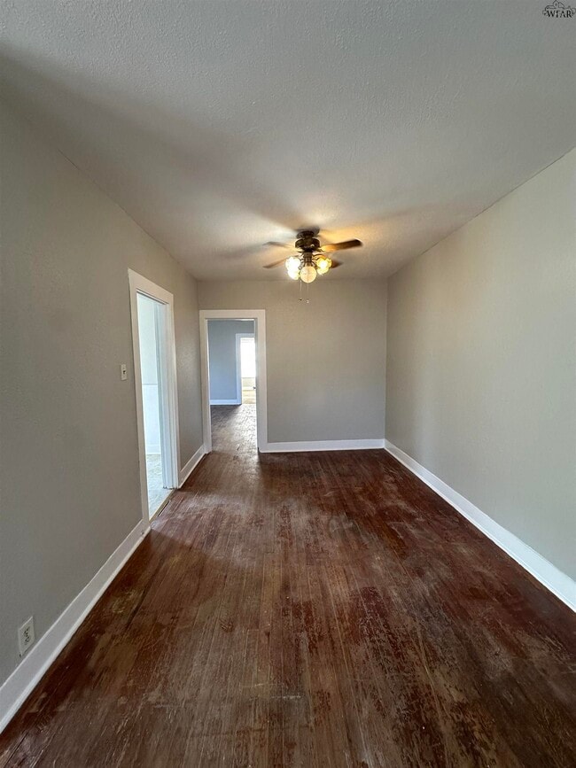 Foto del edificio - 1657 Keeler Ave