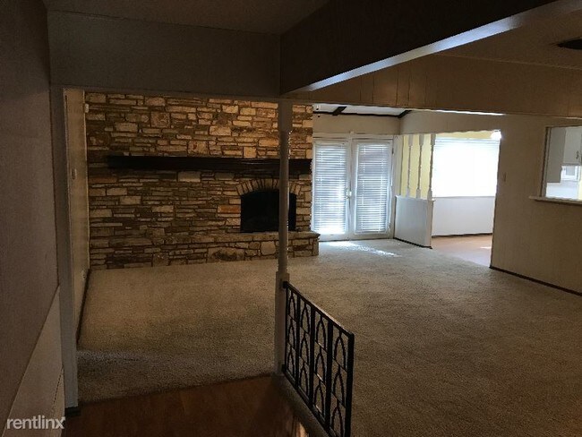 Foto del edificio - 3 br, 2 bath House - 938 Serenade Dr.