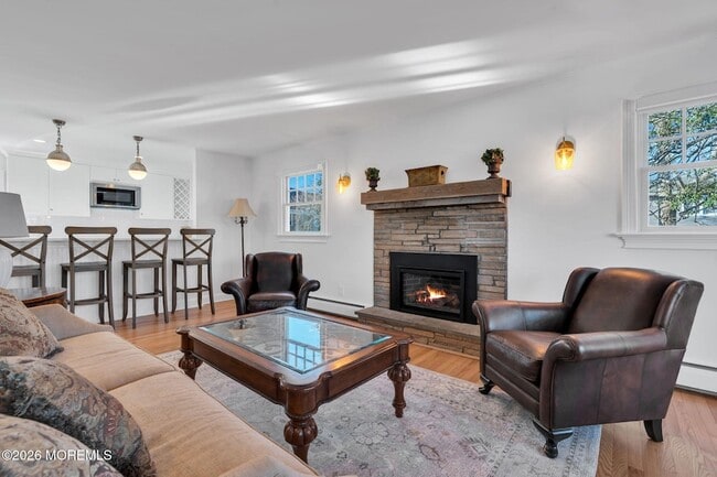 Foto del edificio - 723 Pitney Dr