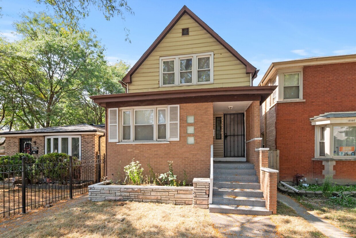 Primary Photo - 12354 S Perry Ave