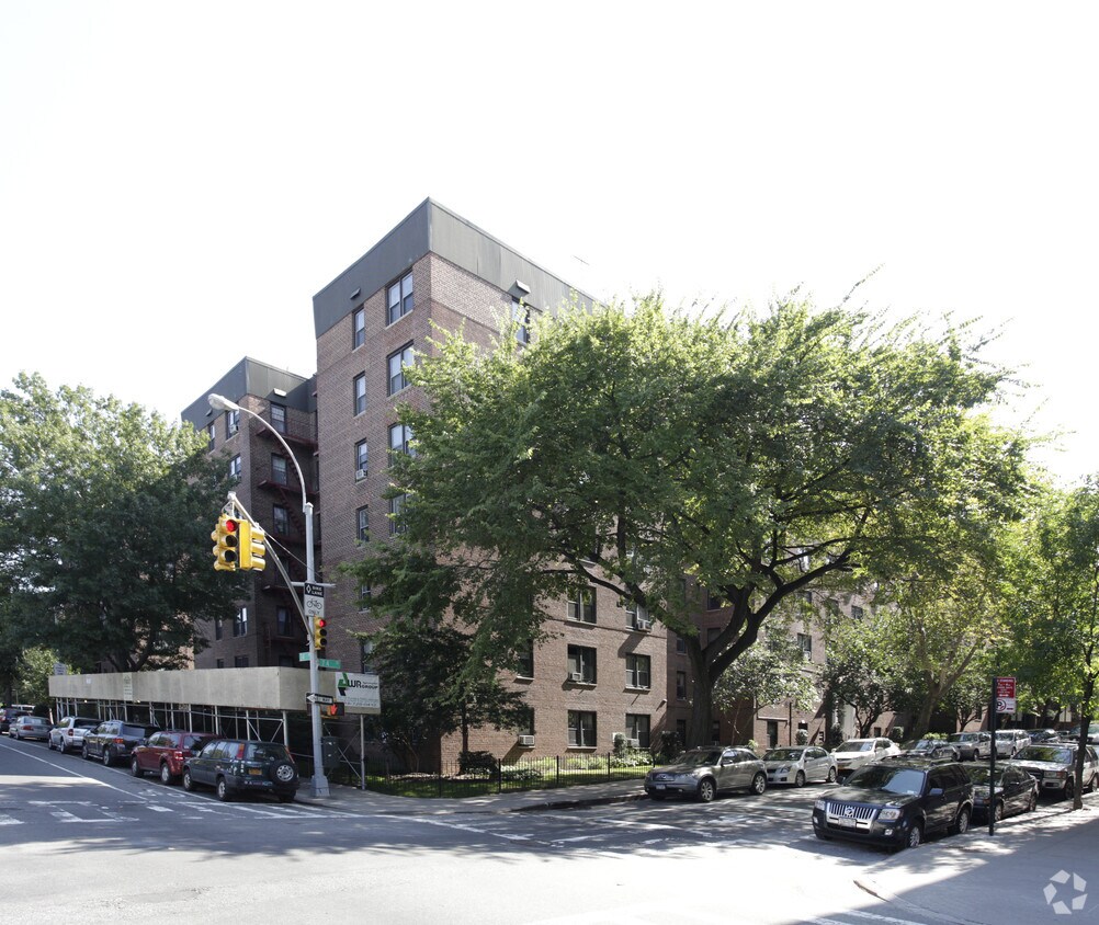 3415 74th St, Jackson Heights, NY 11372 Apartments Jackson Heights