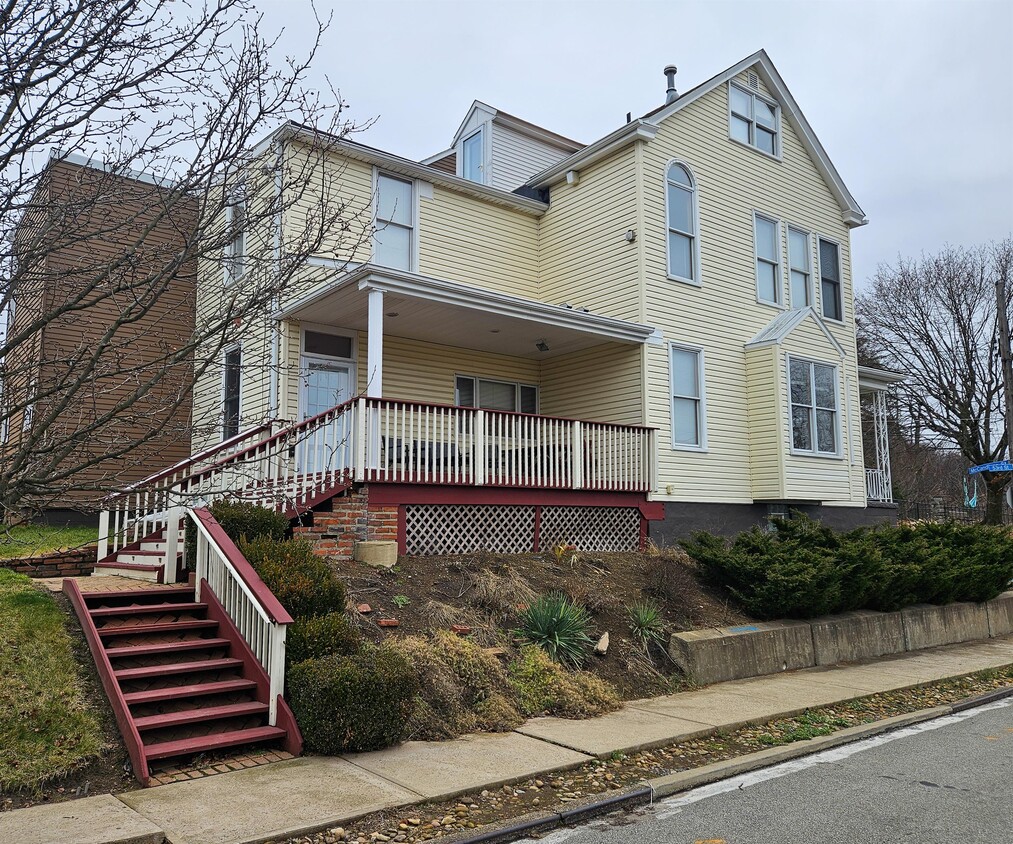 Primary Photo - 5301 McCandless Ave