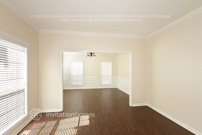 Building Photo - 7120 Thoreau Cir