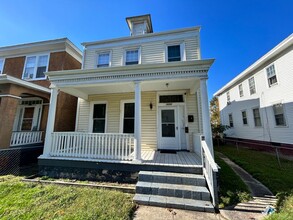 Building Photo - 3208 Carolina Ave