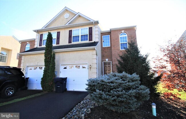 Building Photo - 528 Clearview Dr
