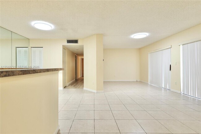 Foto del edificio - 9448 S Belfort Cir
