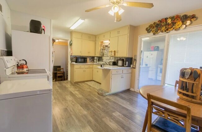 Foto del edificio - 1931 Larson St