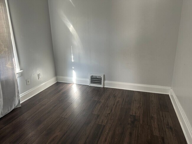 Foto del edificio - Spacious Home in the heart of Kenosha