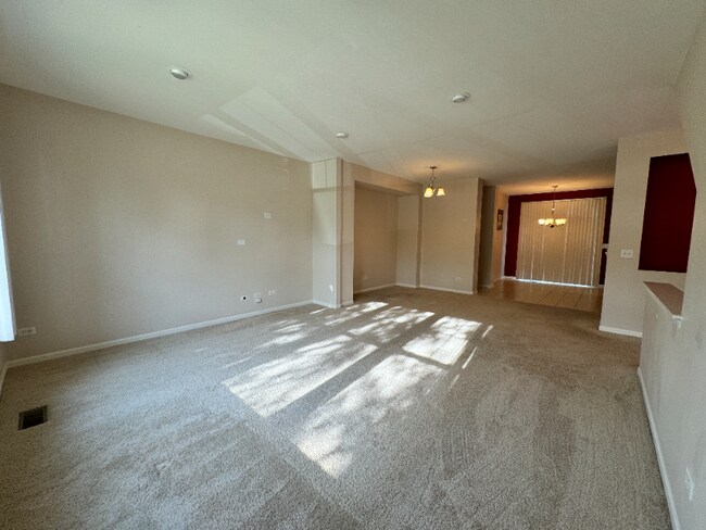 Foto del edificio - 5645 Cambridge Way
