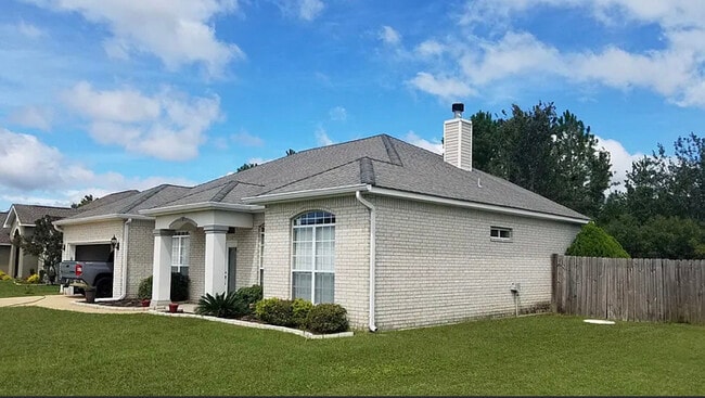 Foto del edificio - 7204 Southwind Dr