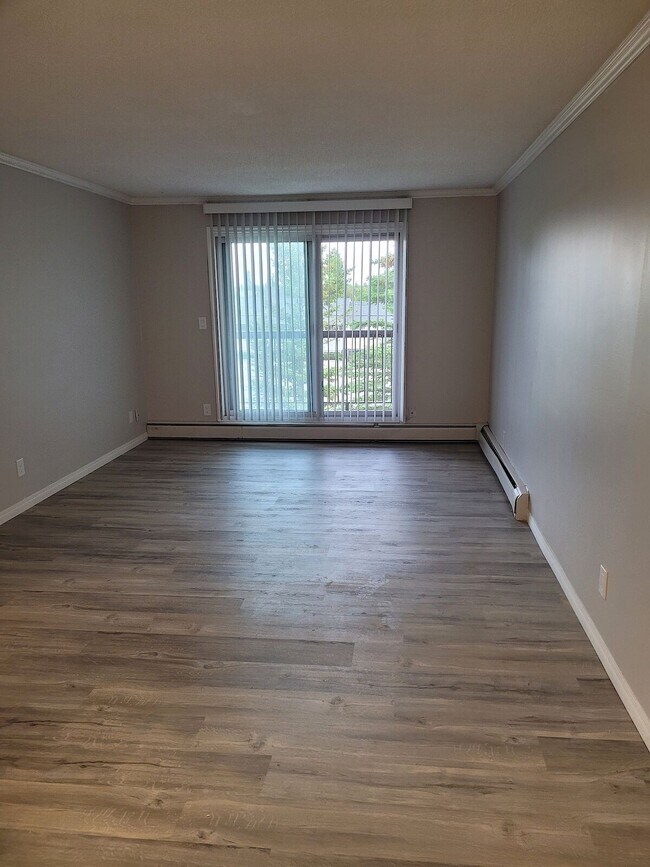 Photo du bâtiment - 333-333 43 Ave W