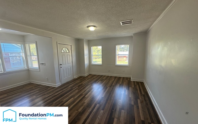 Building Photo - 1971 Quinn Ave