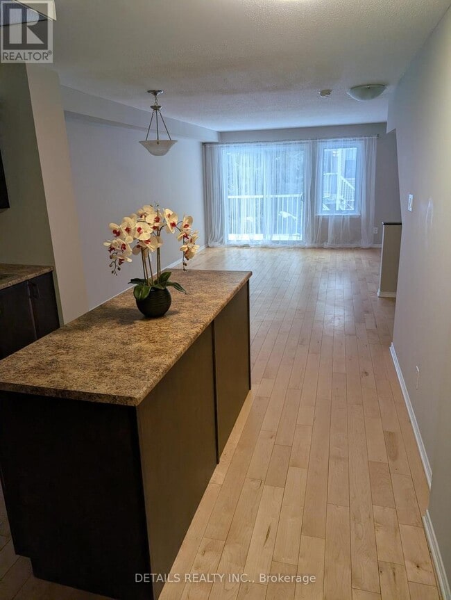 Photo du bâtiment - 149 Windswept Private