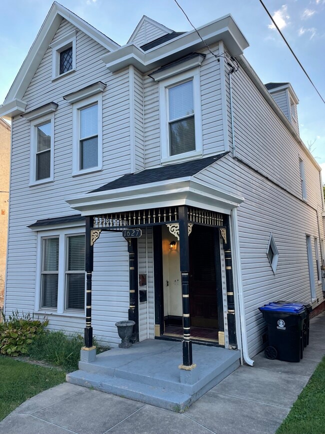 Building Photo - 1627 Story Ave