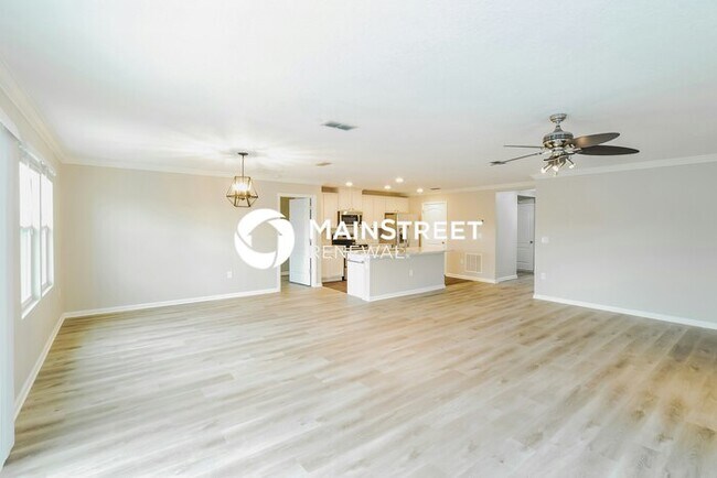 Foto del edificio - 3 Bedroom Pet-Friendly Home in Green Cove Springs, FL with Main Street Renewal