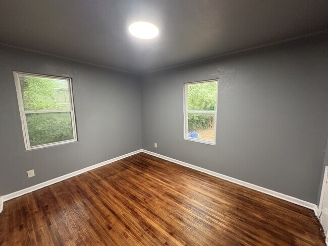 Foto del edificio - 3514 N Hartford Ave