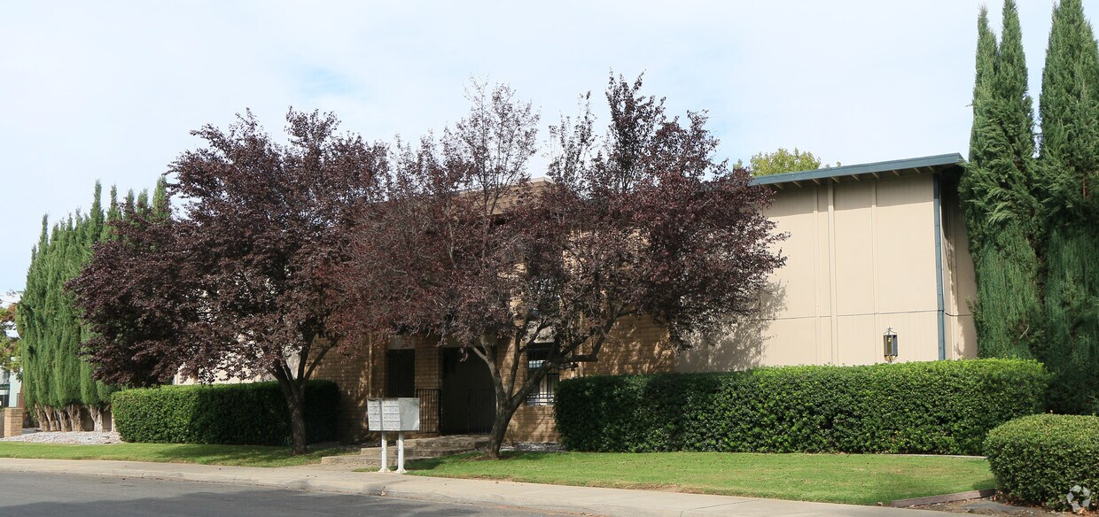 Foto del edificio - Kenrick Apartments