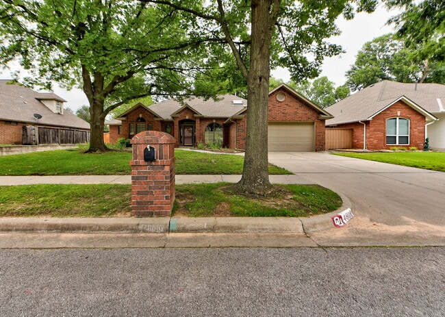 Building Photo - 4808 Baker St