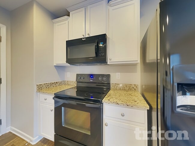 Foto del edificio - 1517 Waylon Ave