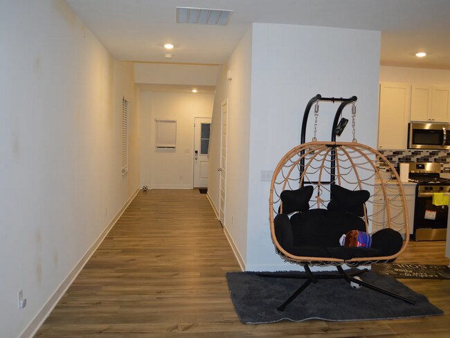 Foto del edificio - 4379 Risen Star Way