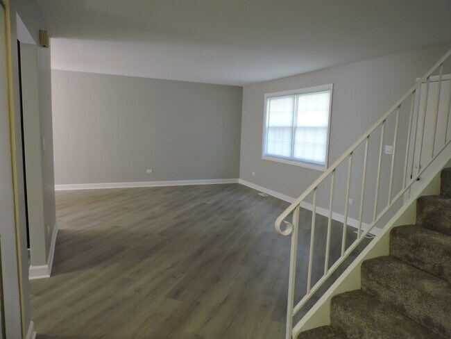 Foto del edificio - 407 Beechwood Dr