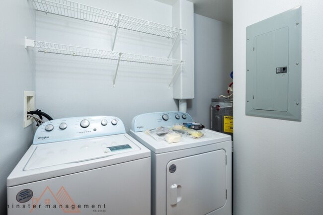 Building Photo - 91-6633-6633 Kapolei Pkwy
