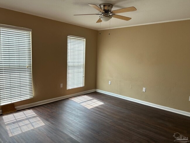 Building Photo - 6465 Tippin Ave