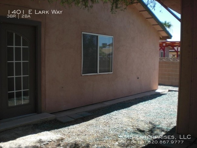 Building Photo - 3 bedroom in Tucson AZ 85706