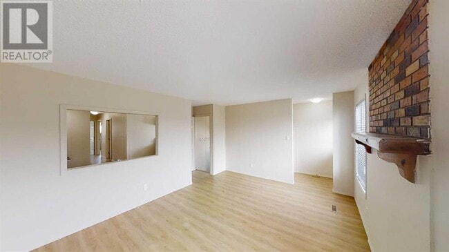 Building Photo - 12126 95 St