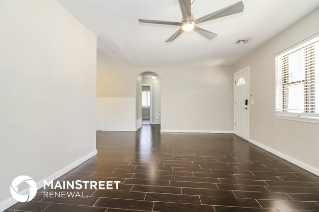 Building Photo - 1811 Westminster Pl