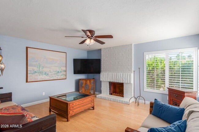 Building Photo - 4101 E Walatowa St