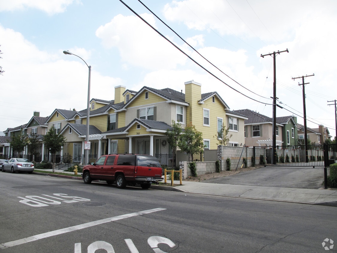 740 S Azusa Ave, Azusa, CA 91702 Apartments Azusa, CA