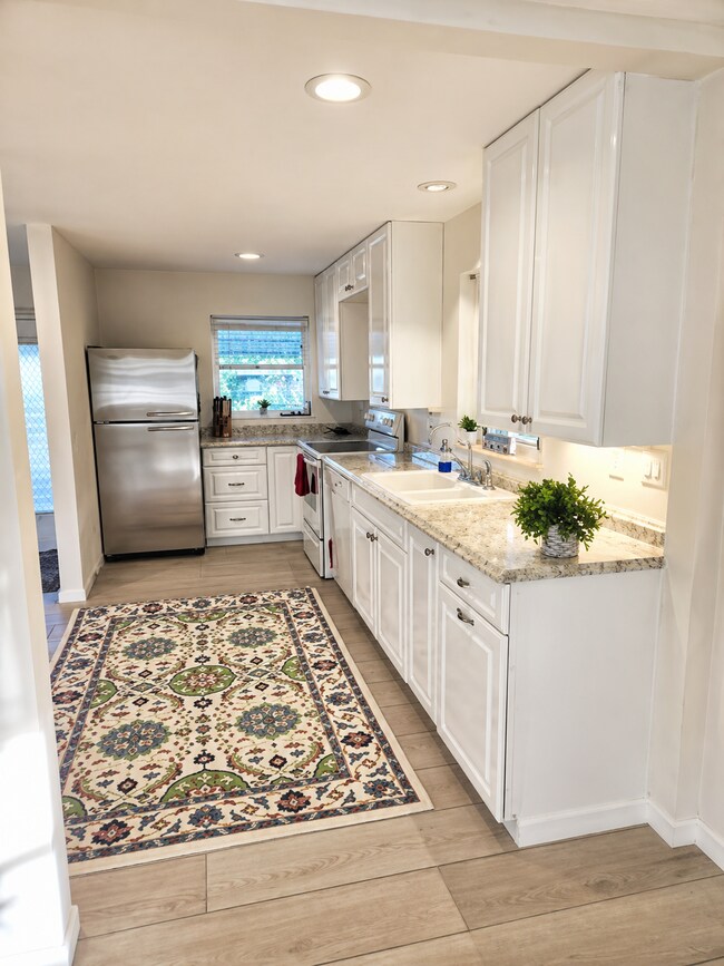 Foto del edificio - 422 N Broadway