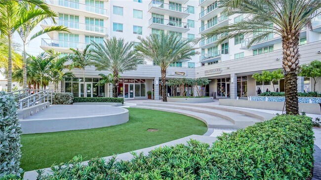 Foto del edificio - 7661 NW 107th Ave