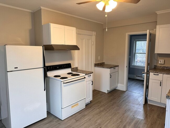 Unit 2 - 14 Willow St