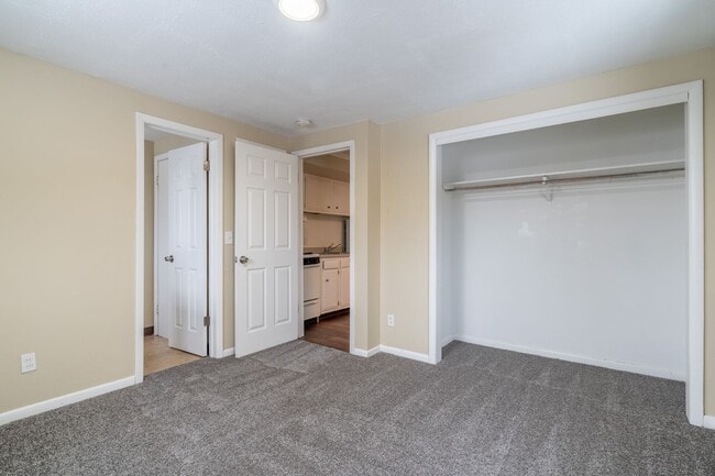Building Photo - Parker Heights Apartments