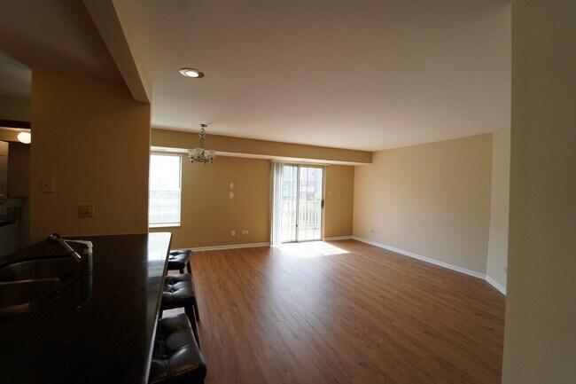 Building Photo - 131 Kristin Cir