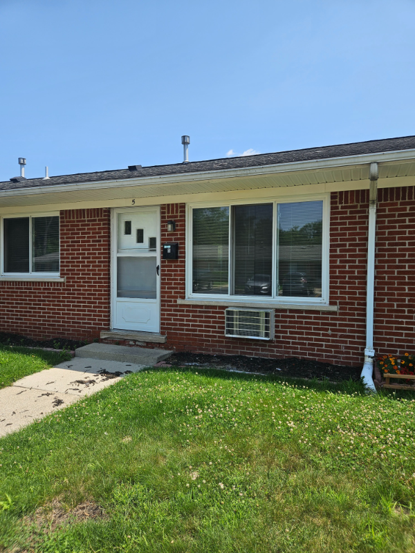 Building Photo - 1236 Holmes Rd