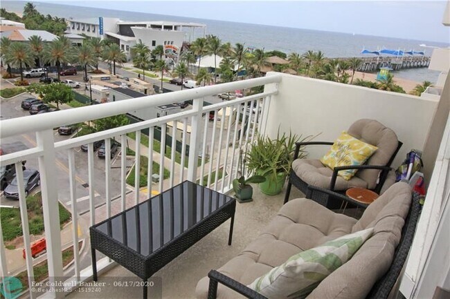 Building Photo - 133 N Pompano Beach Blvd