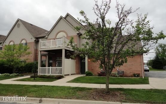 2 br, 2 bath - 15755 Parkway Ln Apt 8 - 2 br, 2 bath  - 15755 Parkway Ln Apt 8