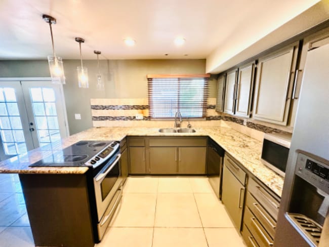 Foto del edificio - 6829 E Osborn Rd