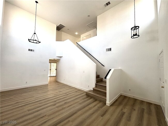 Building Photo - 7383 W Diablo Dr